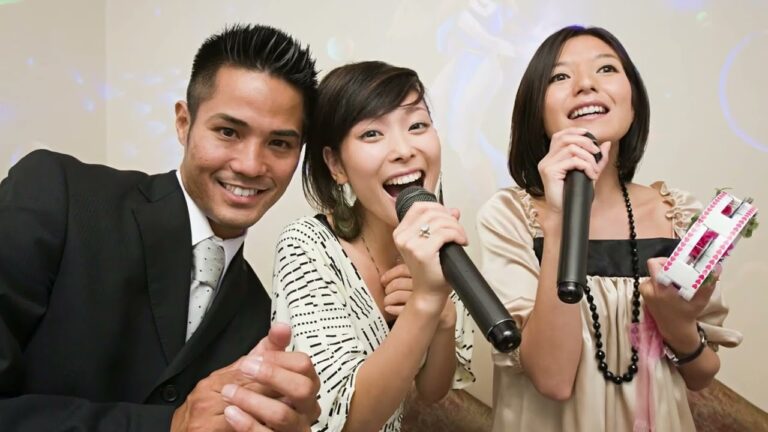 Los mejores bares con karaoke en Coca